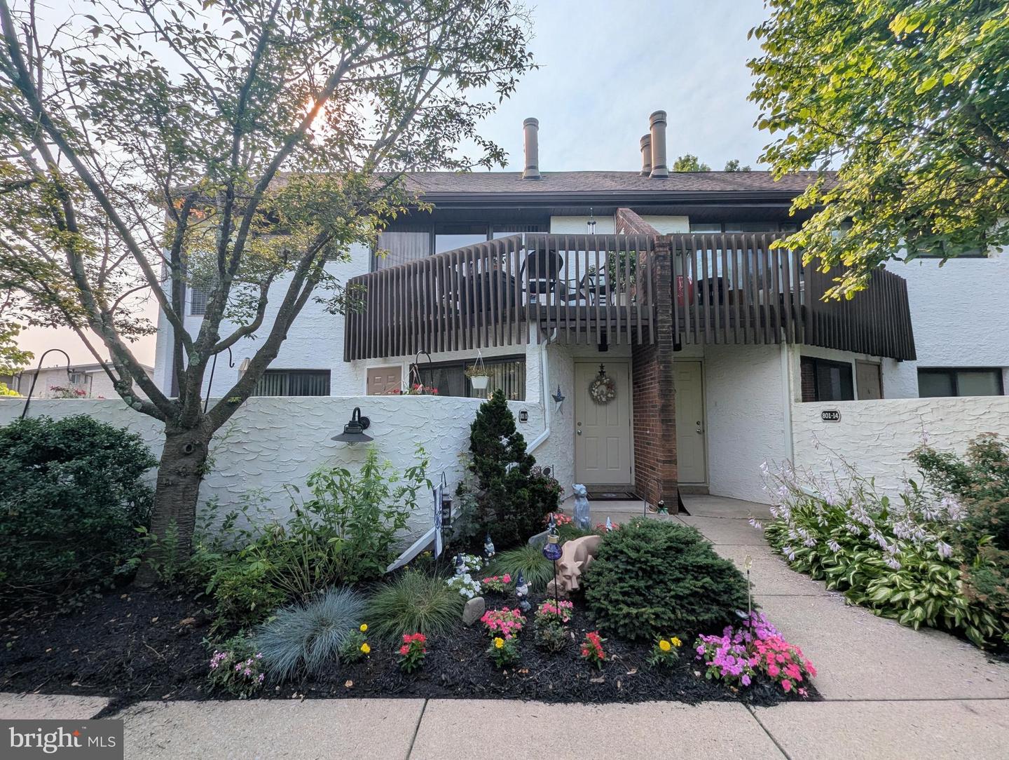 801 STRATFORD DR #15