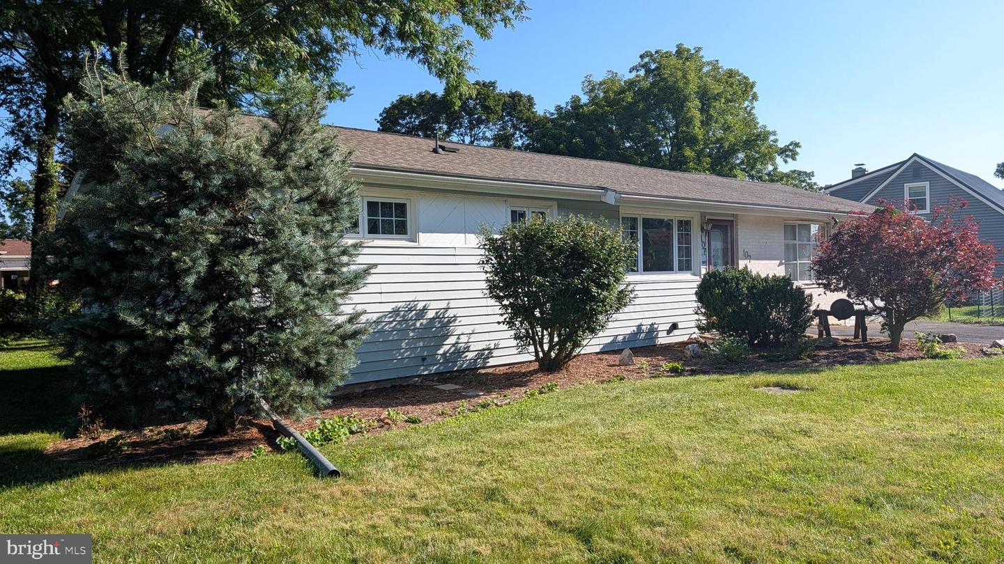107 Horseshoe Cir Property Photo 4