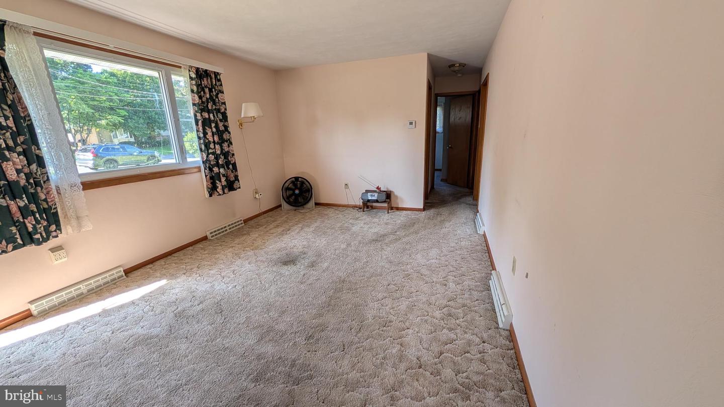 107 Horseshoe Cir Property Photo 8
