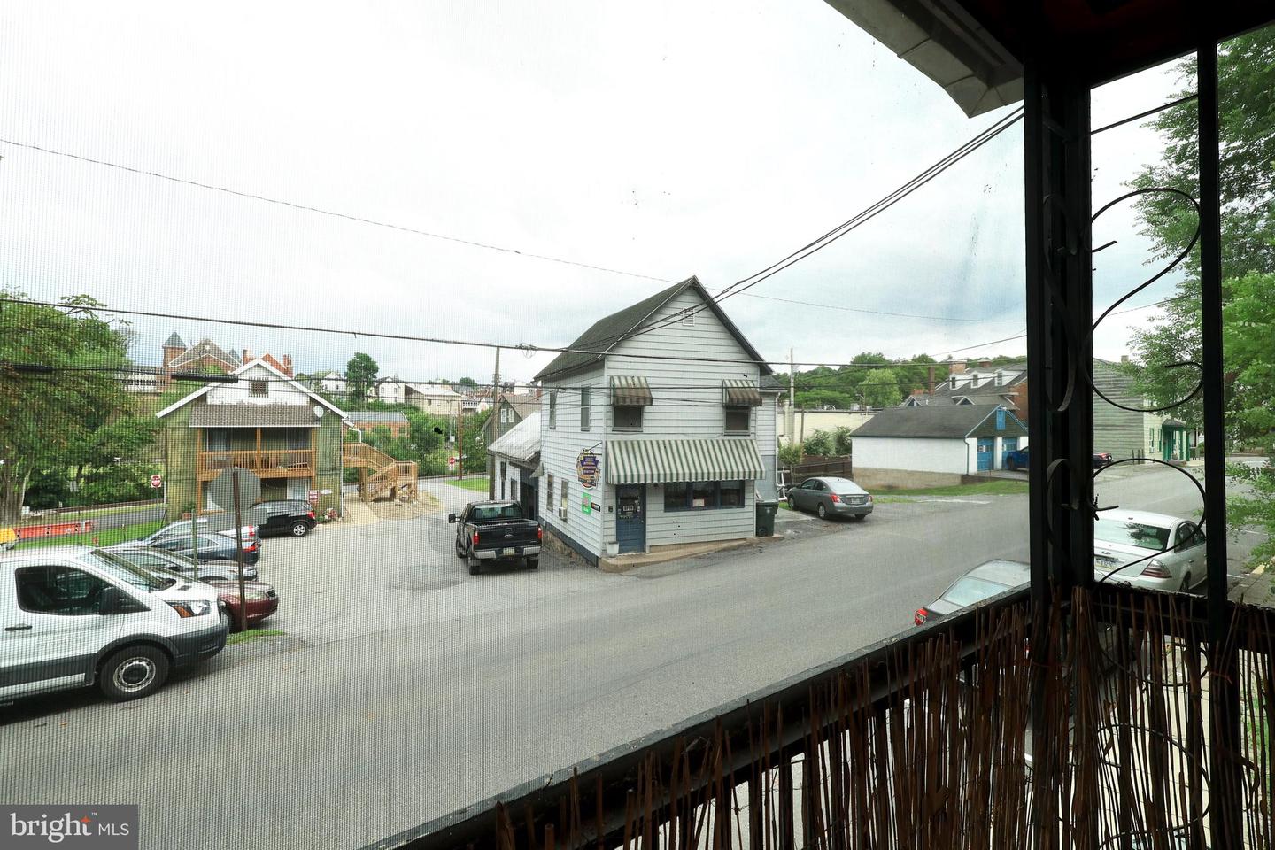 125 N Thomas St Property Photo 30