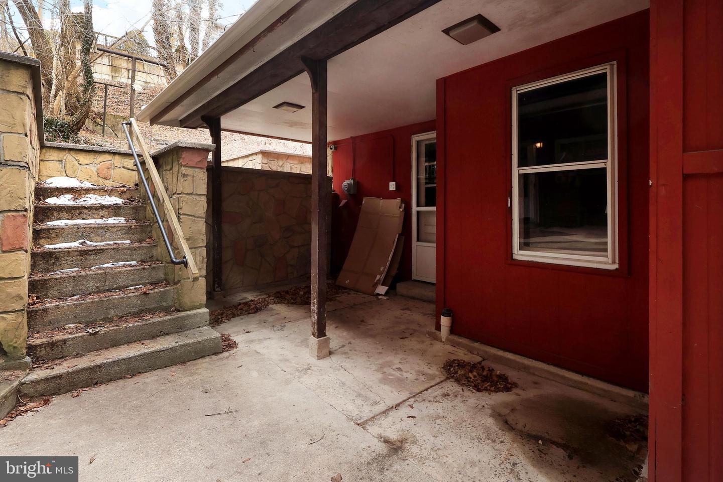 125 N Thomas St Property Photo 31