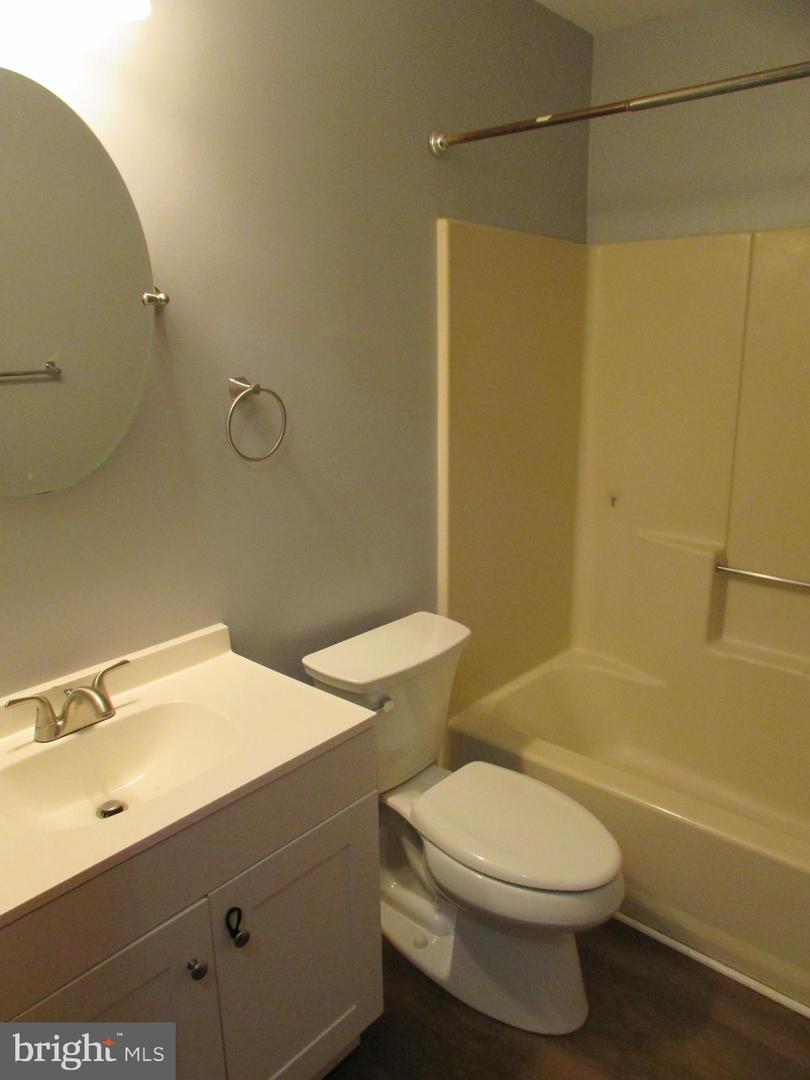 176 Creekside Dr Property Photo 17