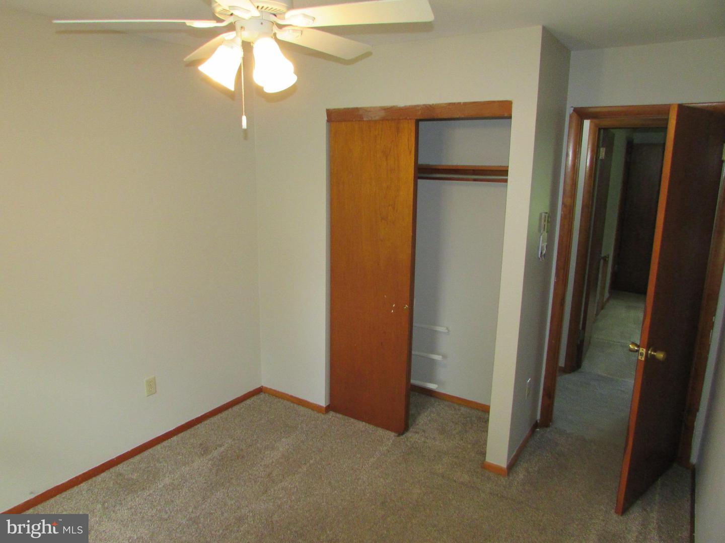 176 Creekside Dr Property Photo 21