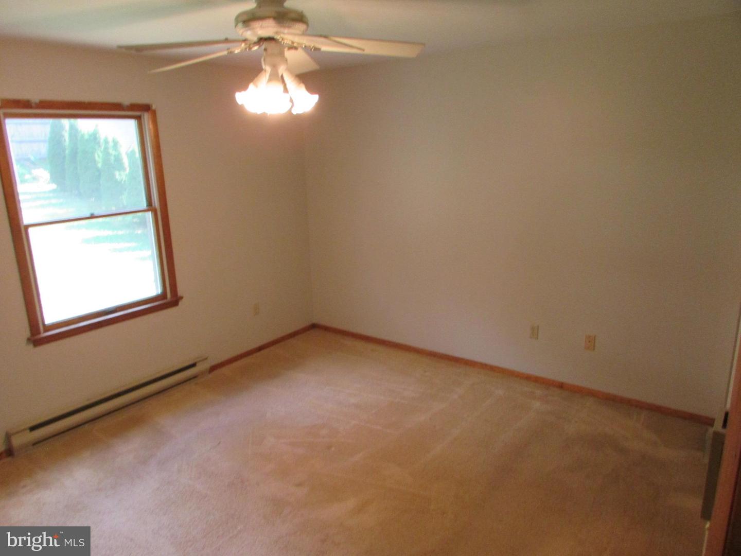 176 Creekside Dr Property Photo 25