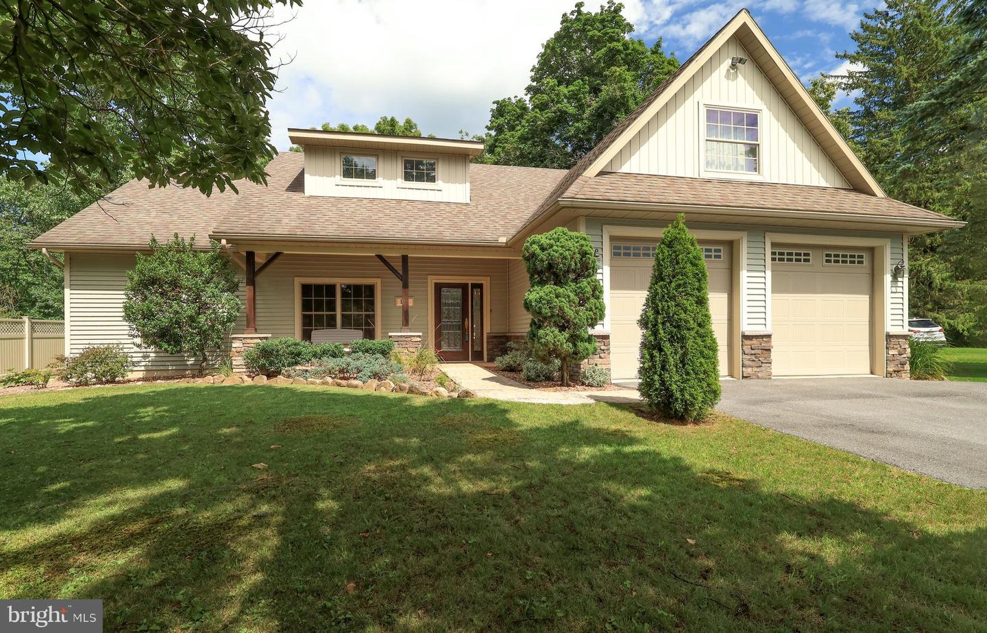 197 Hecla Rd Property Photo 1