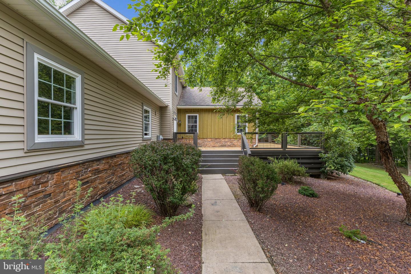 348 Decker Valley Rd Property Photo 4