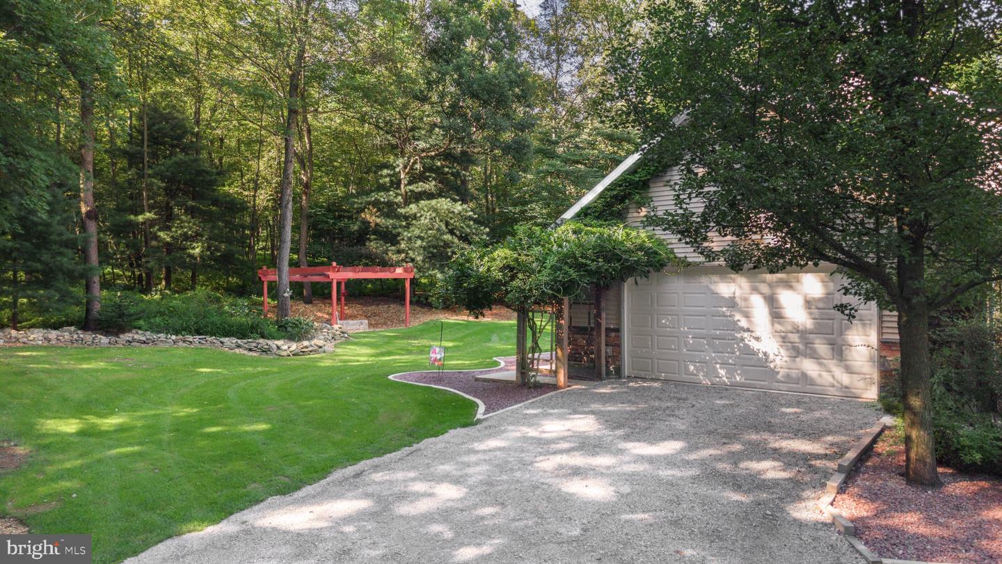 348 Decker Valley Rd Property Photo 42
