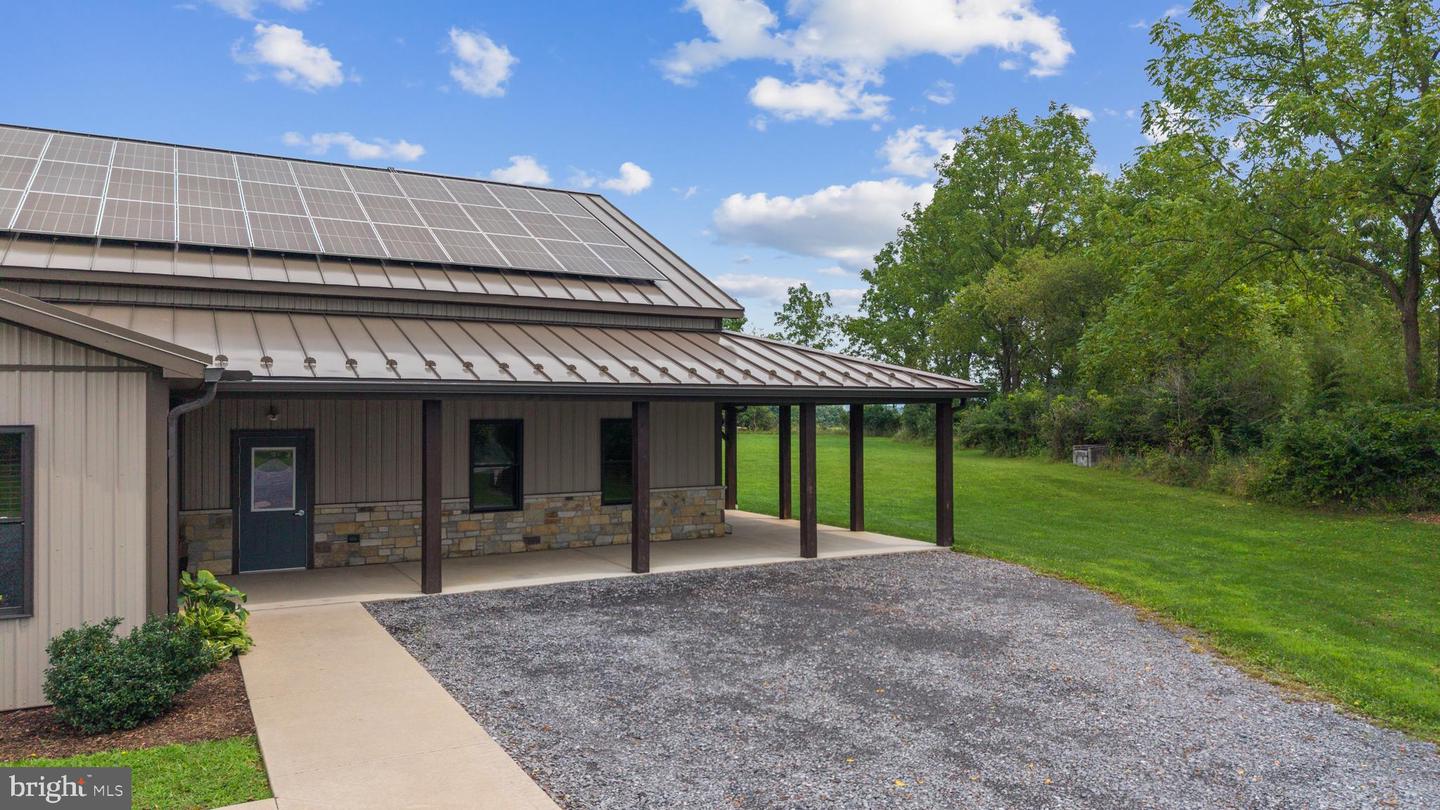 150 Property Photo 9