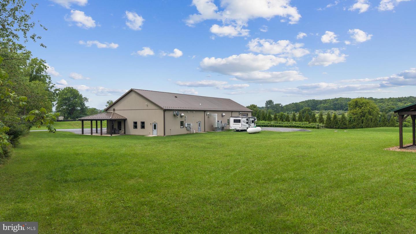 150 Property Photo 34