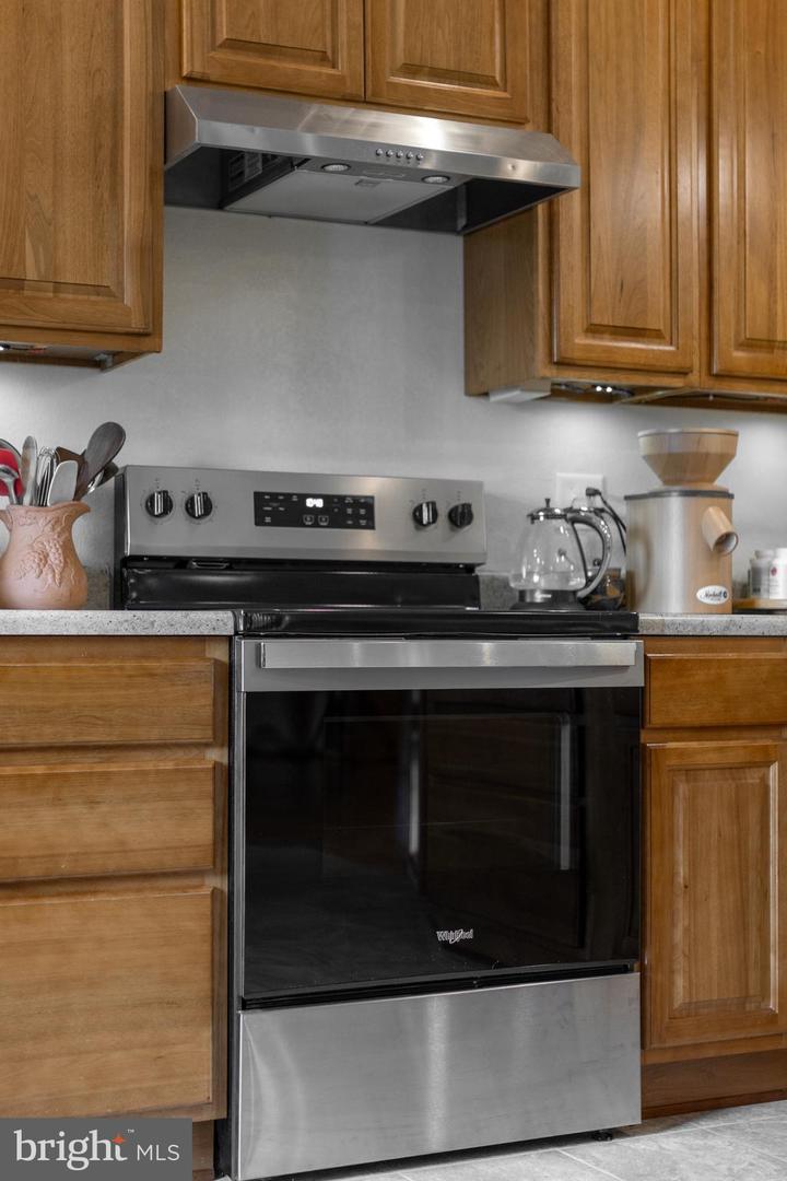 150 Property Photo 49
