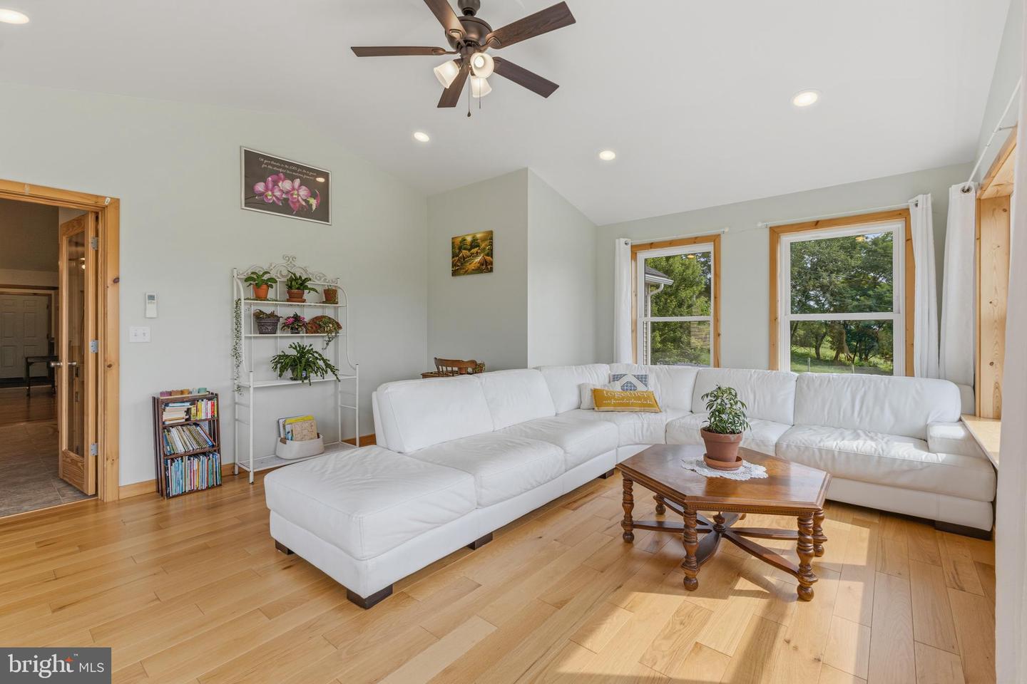 150 Property Photo 51