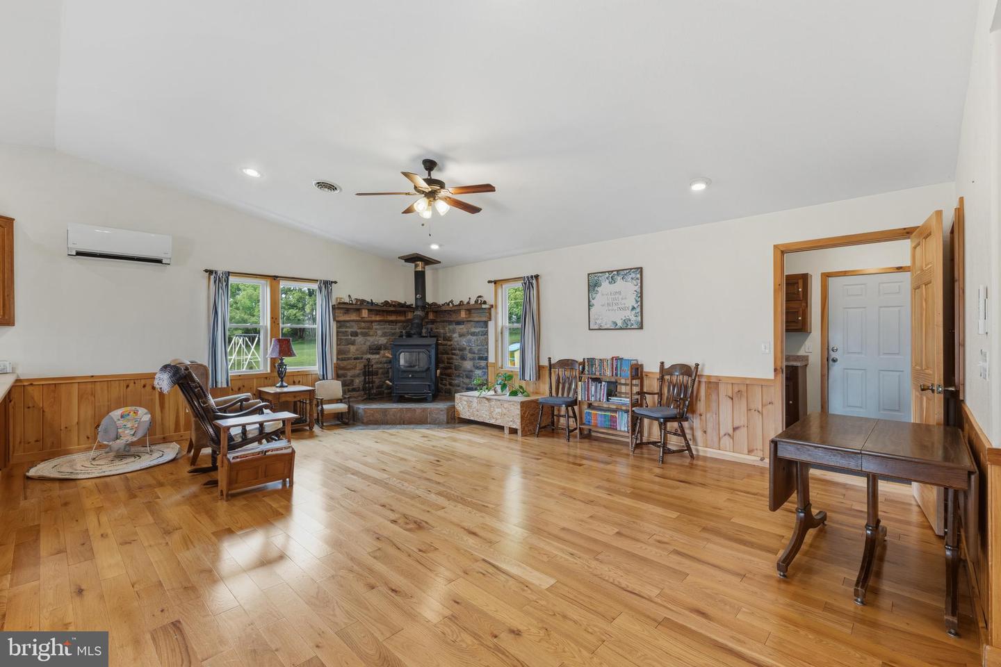 150 Property Photo 57