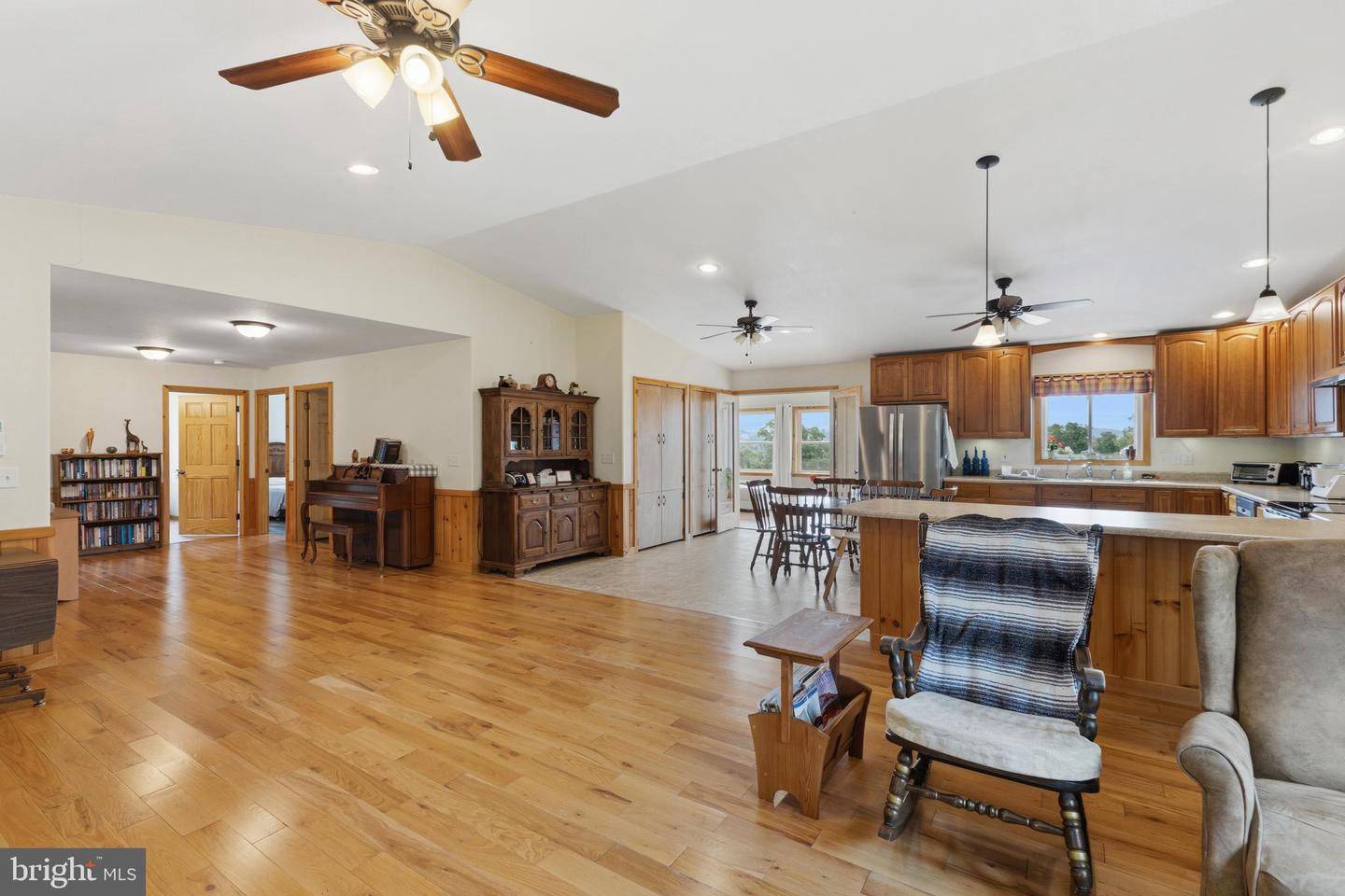 150 Property Photo 59