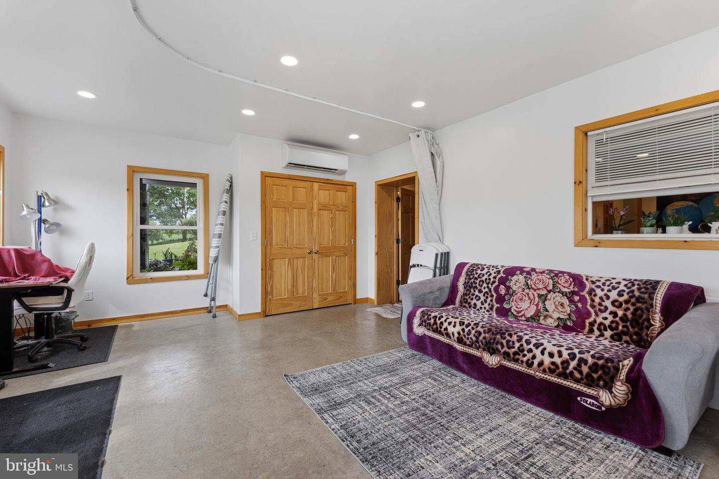 150 Property Photo 68