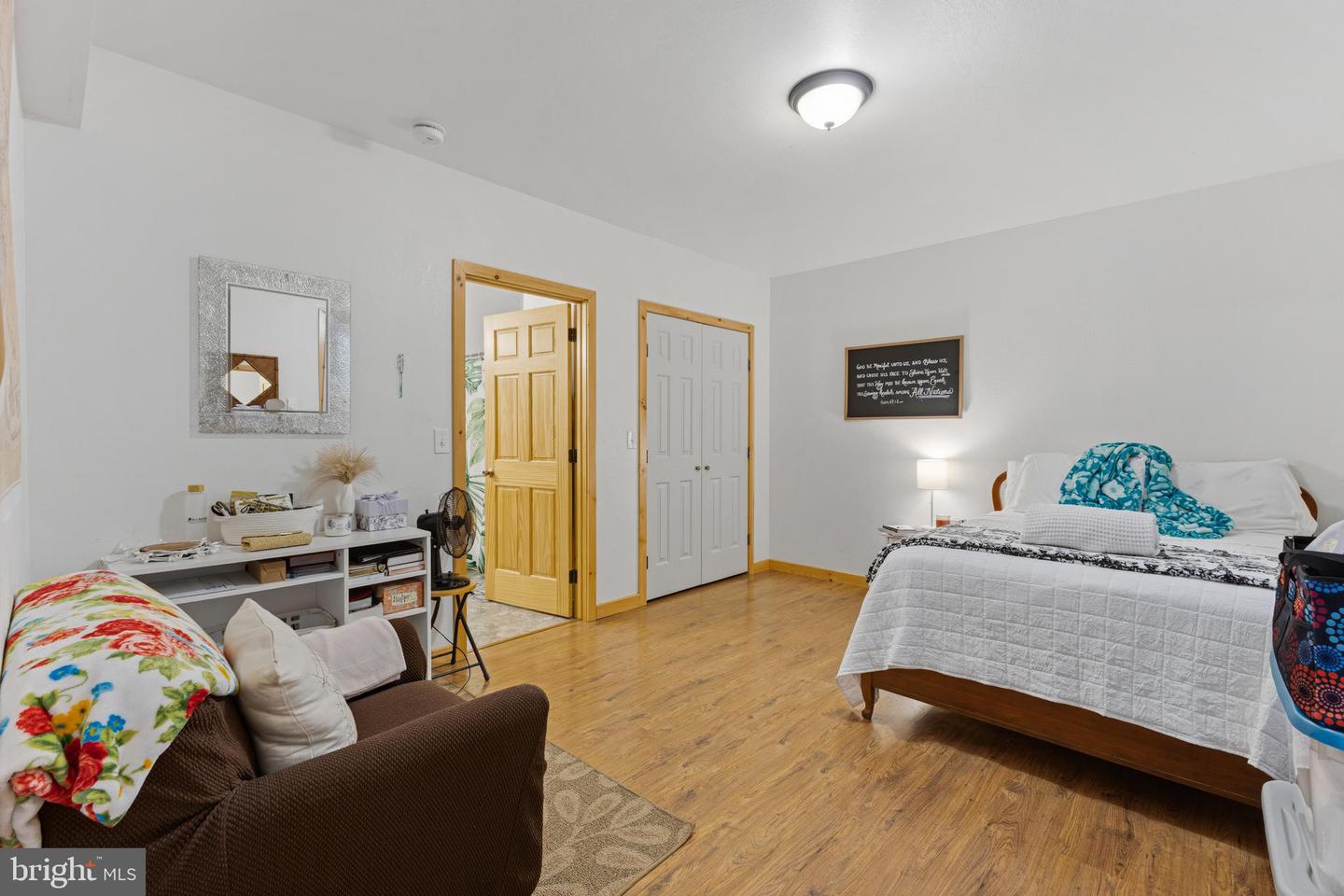 150 Property Photo 76
