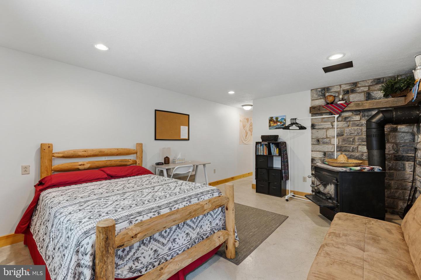 150 Property Photo 101