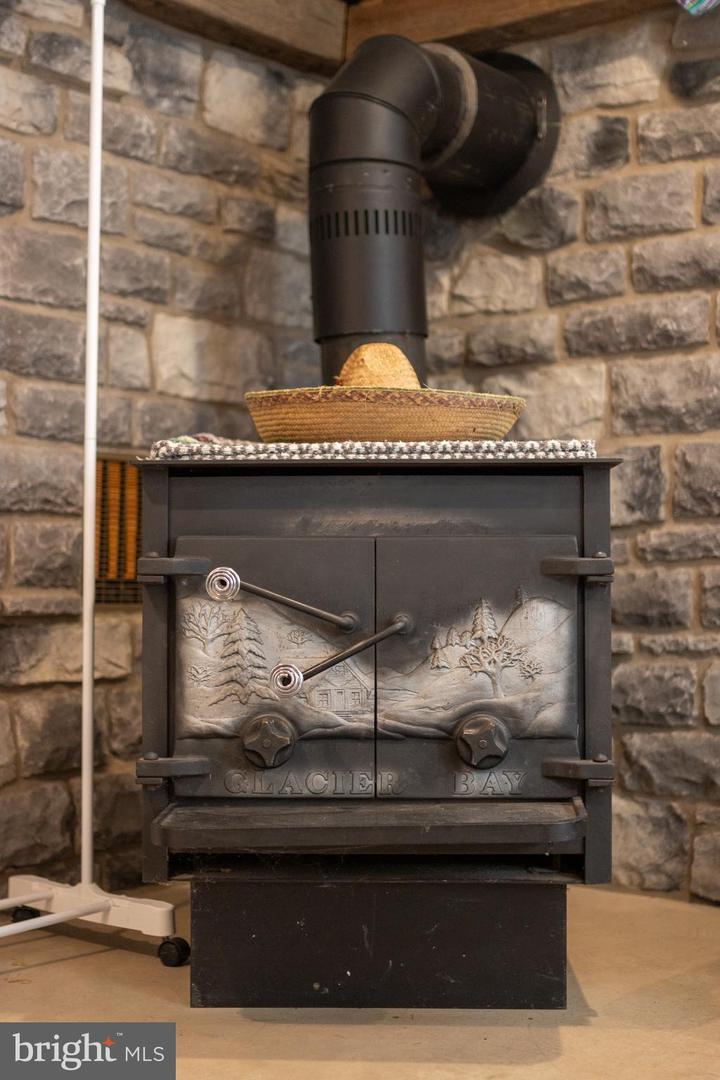 150 Property Photo 102