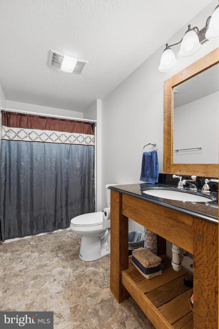 150 Property Photo 104