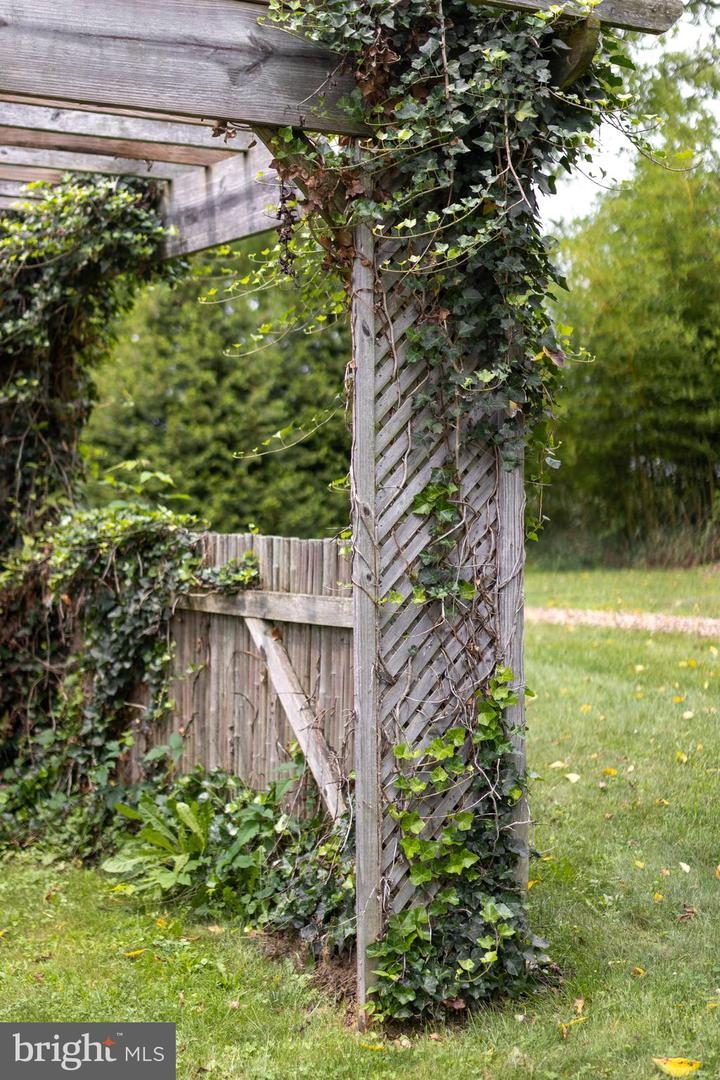 150 Property Photo 115