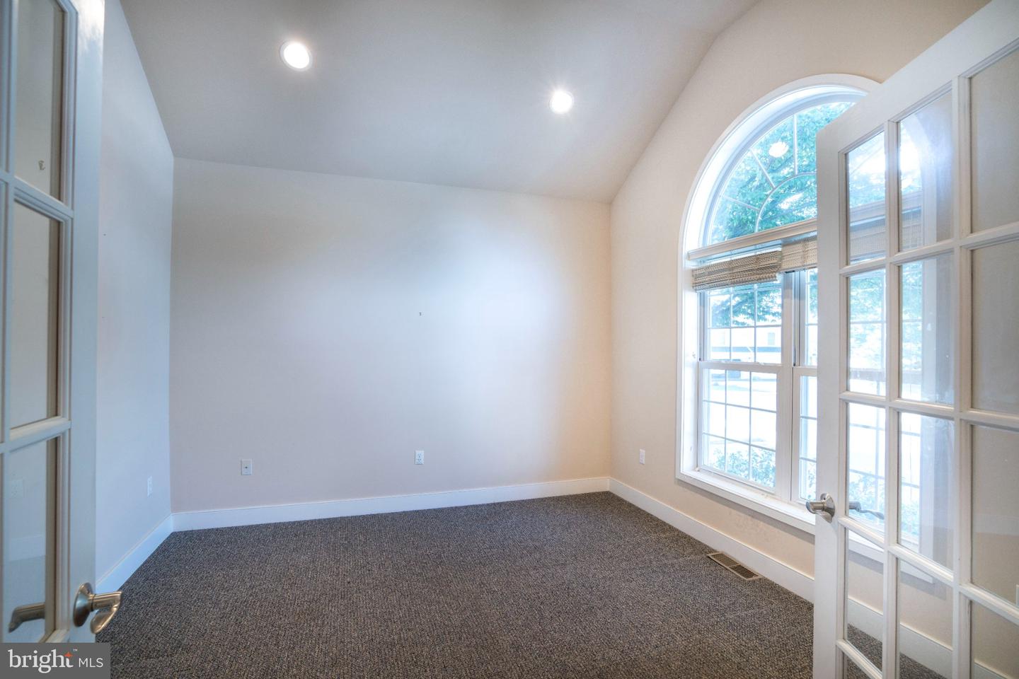 3222 Shellers Bend #203 Property Photo 8