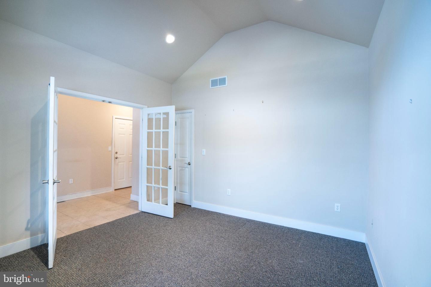3222 Shellers Bend #203 Property Photo 10