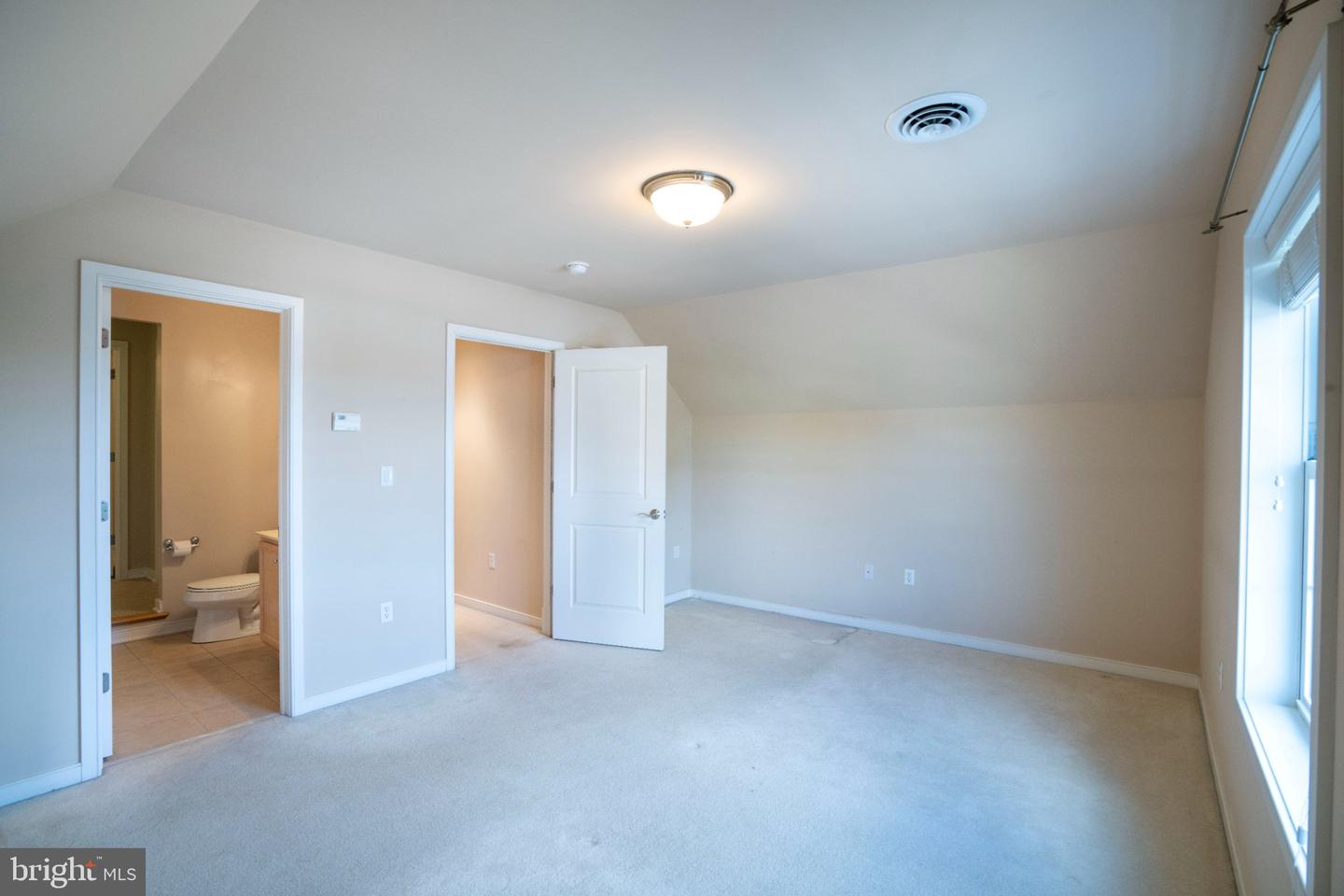 3222 Shellers Bend #203 Property Photo 36