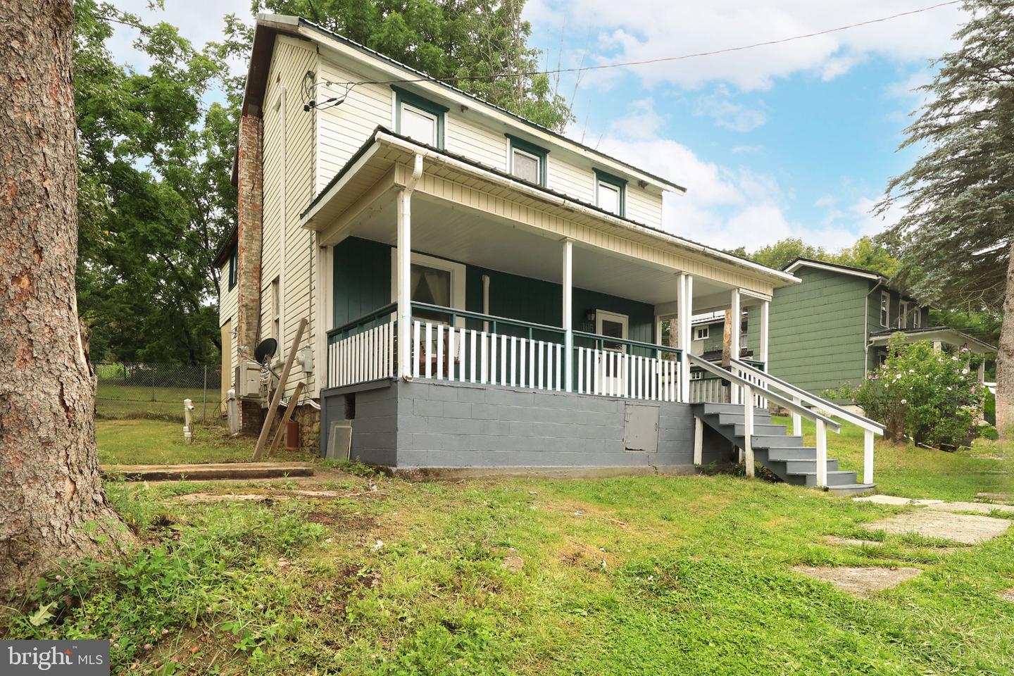 105 W Nectarine St Property Photo 3