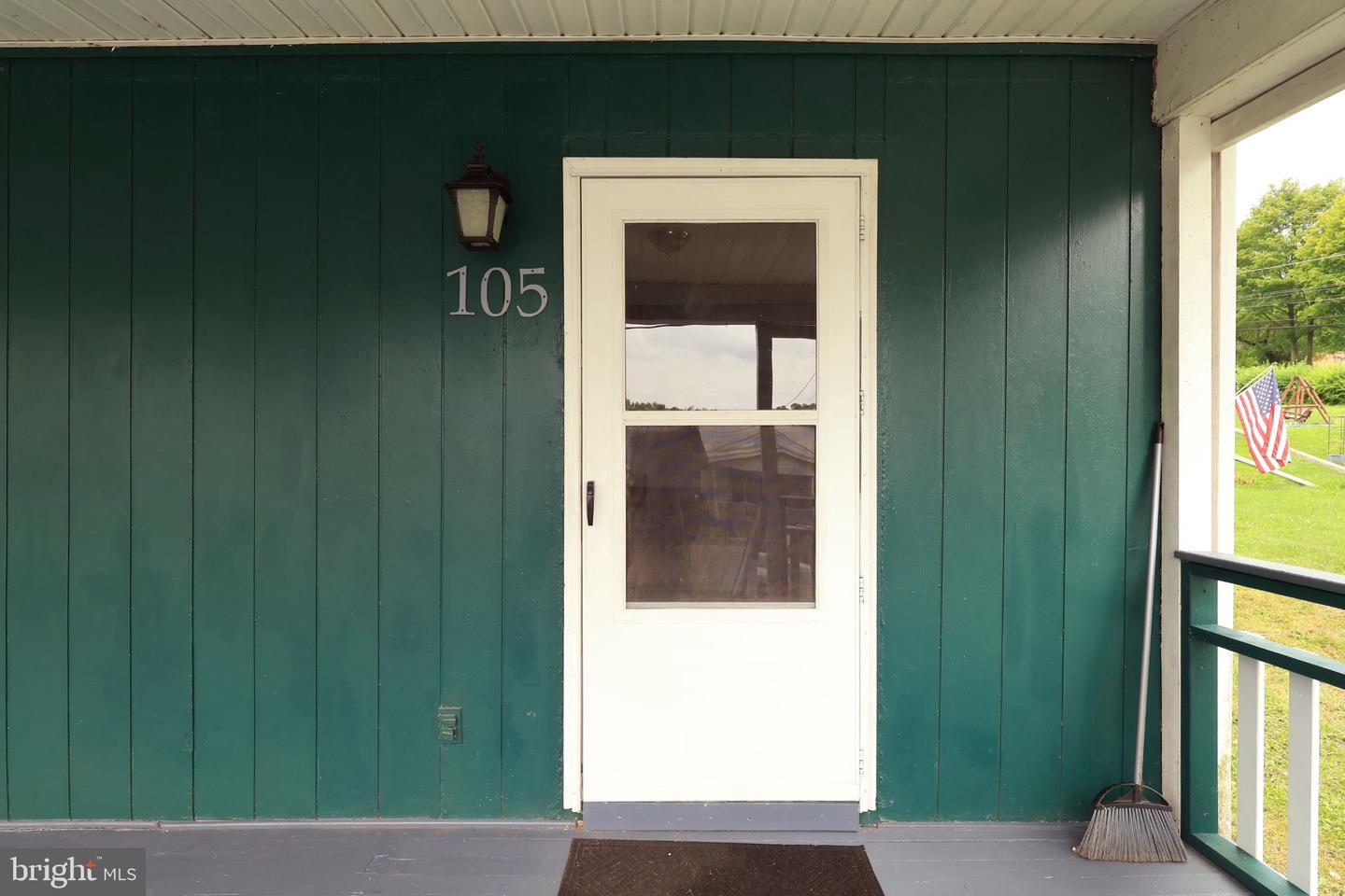 105 W Nectarine St Property Photo 6