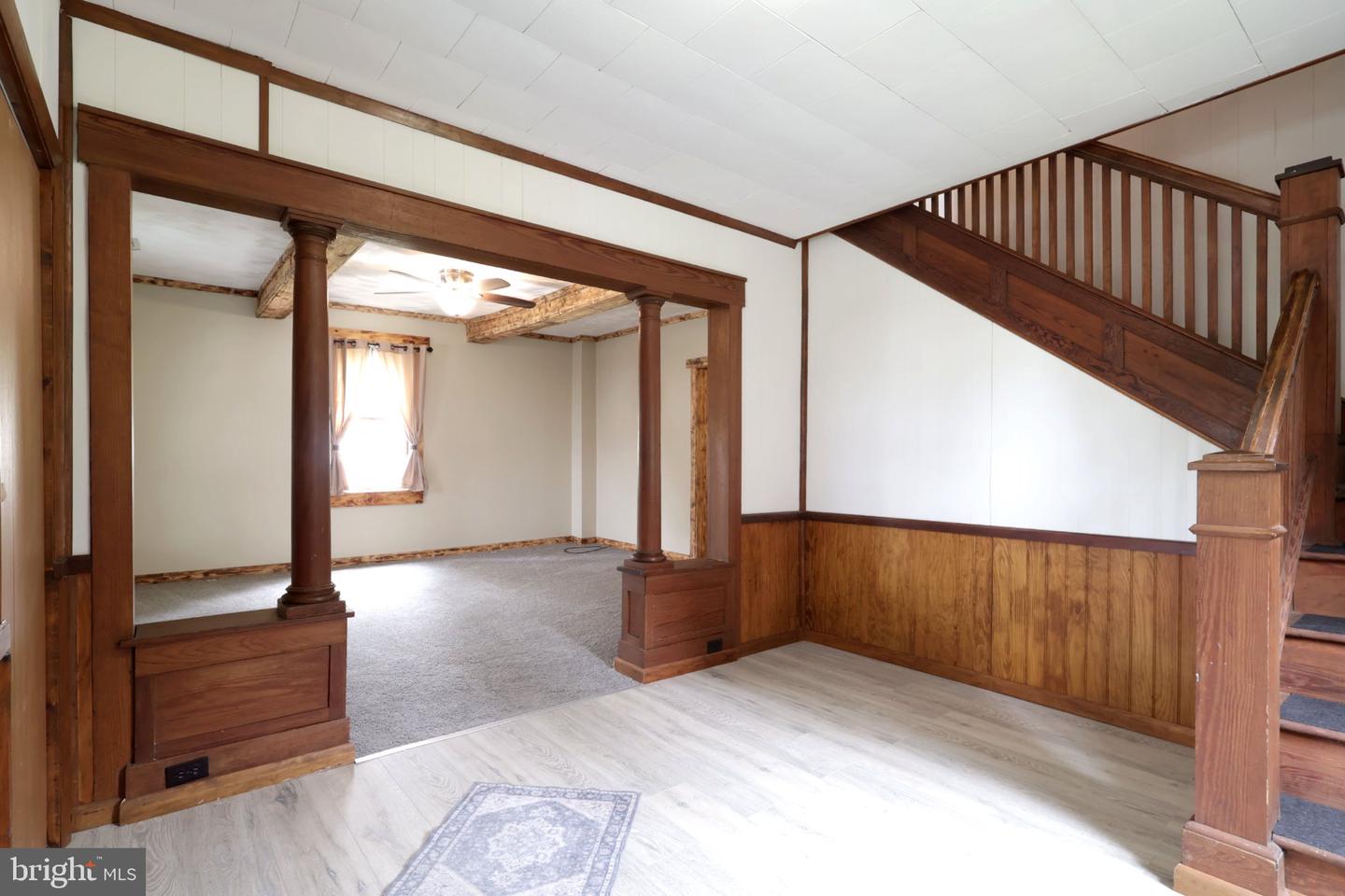 105 W Nectarine St Property Photo 8