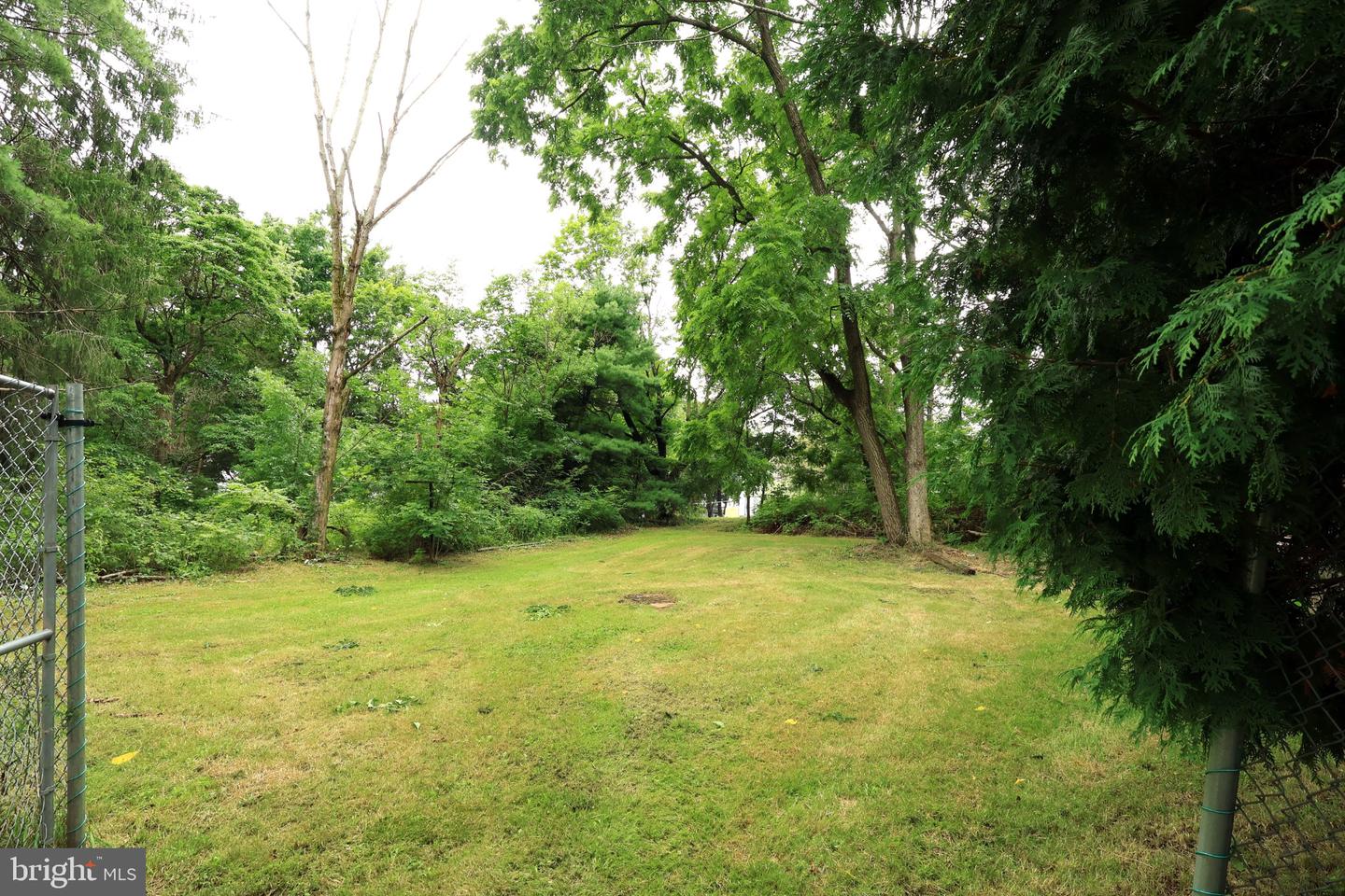 105 W Nectarine St Property Photo 35