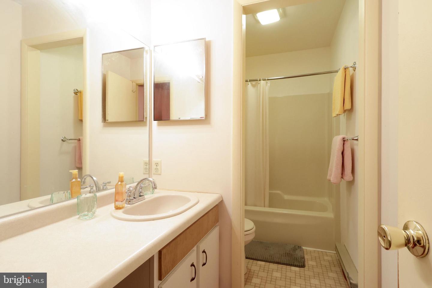 868 Galen Dr Property Photo 12