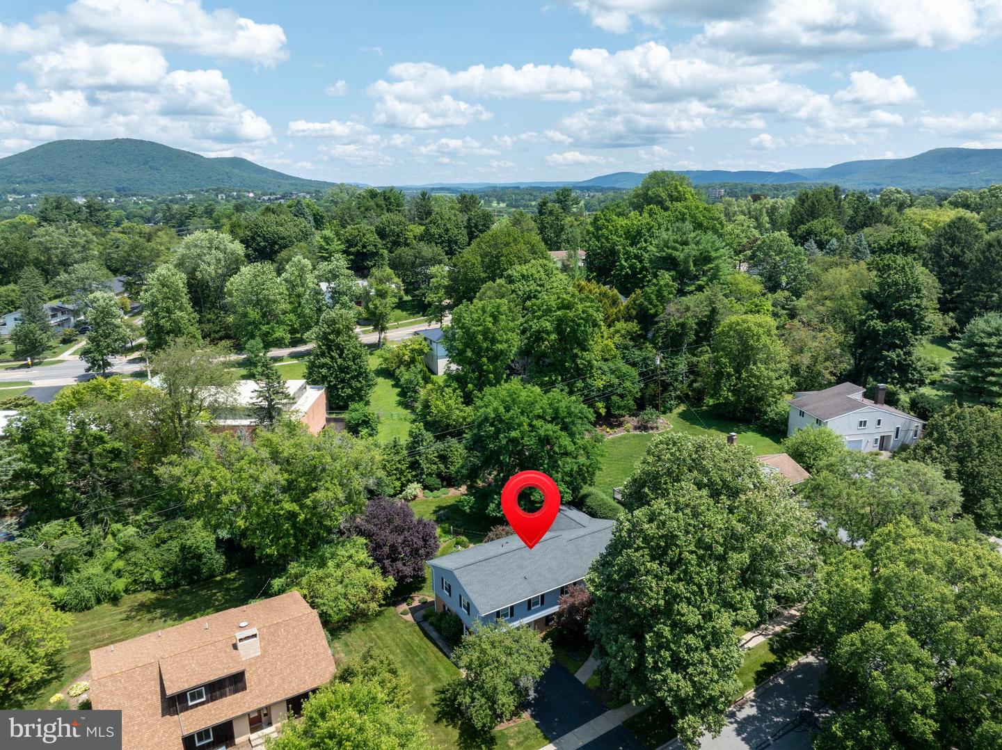 1203 Smithfield Cir Property Photo 8