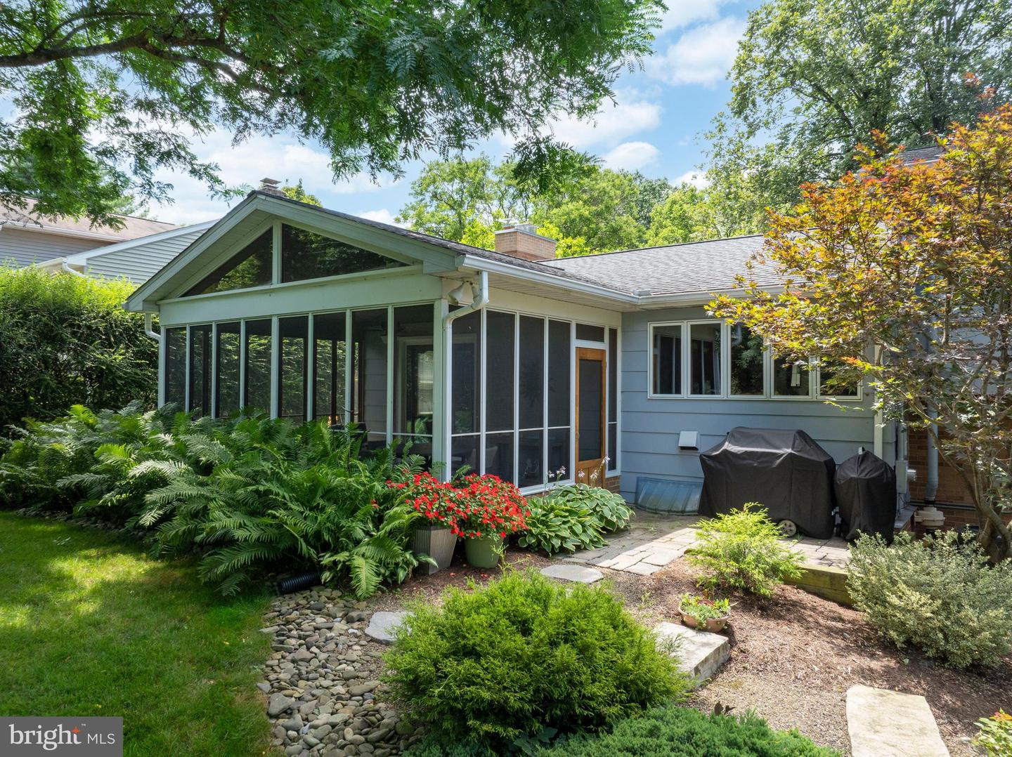 1203 Smithfield Cir Property Photo 18