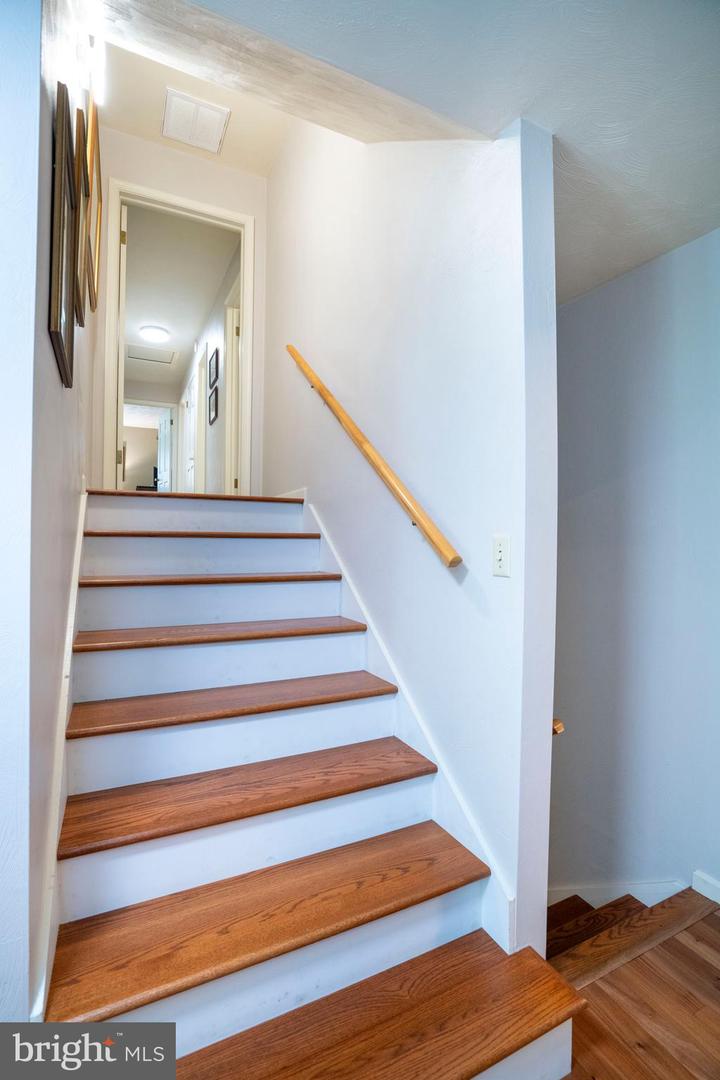 1203 Smithfield Cir Property Photo 37