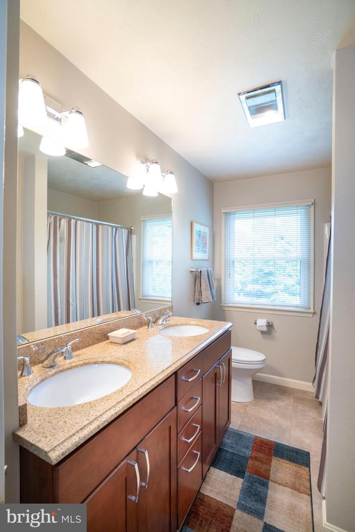 1203 Smithfield Cir Property Photo 49