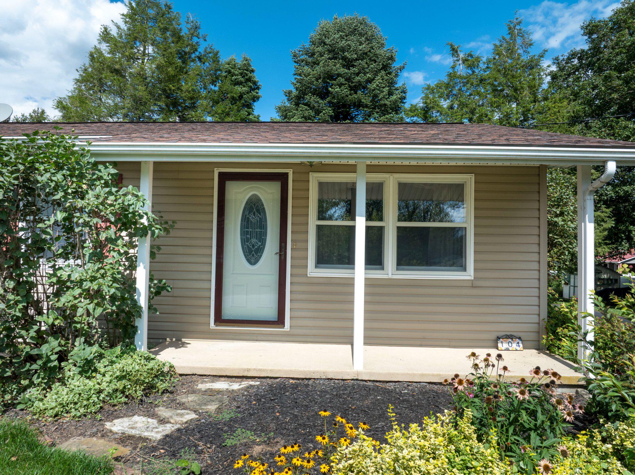 104 Stover Rd Property Photo 6