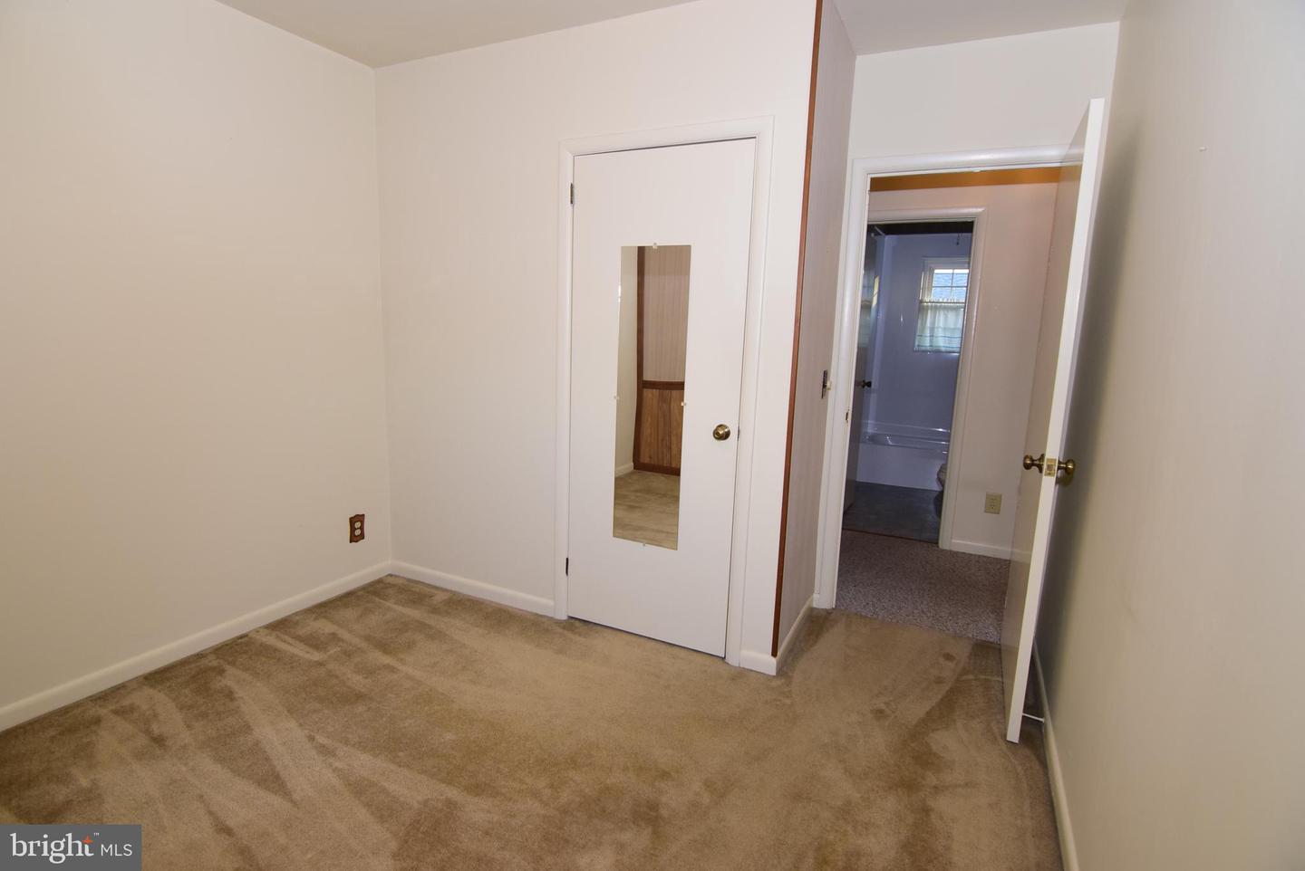 1131 Centre St Property Photo 27