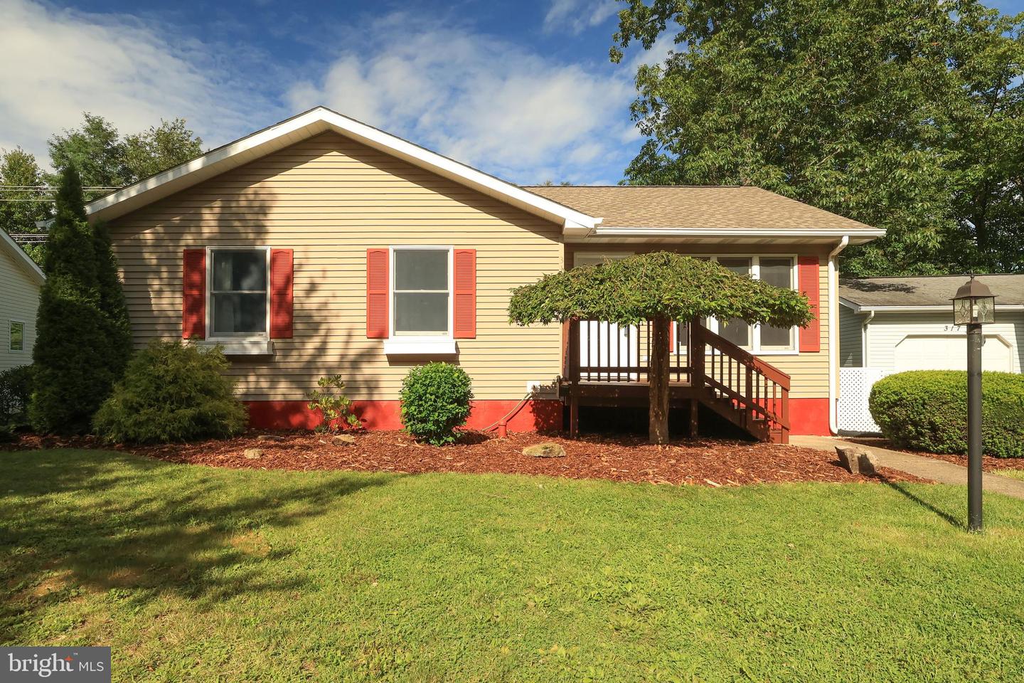 313 Ghaner Dr Property Photo 1