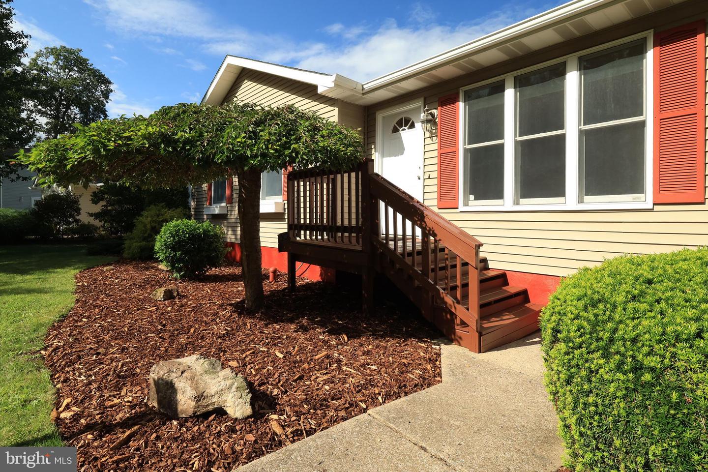 313 Ghaner Dr Property Photo 3