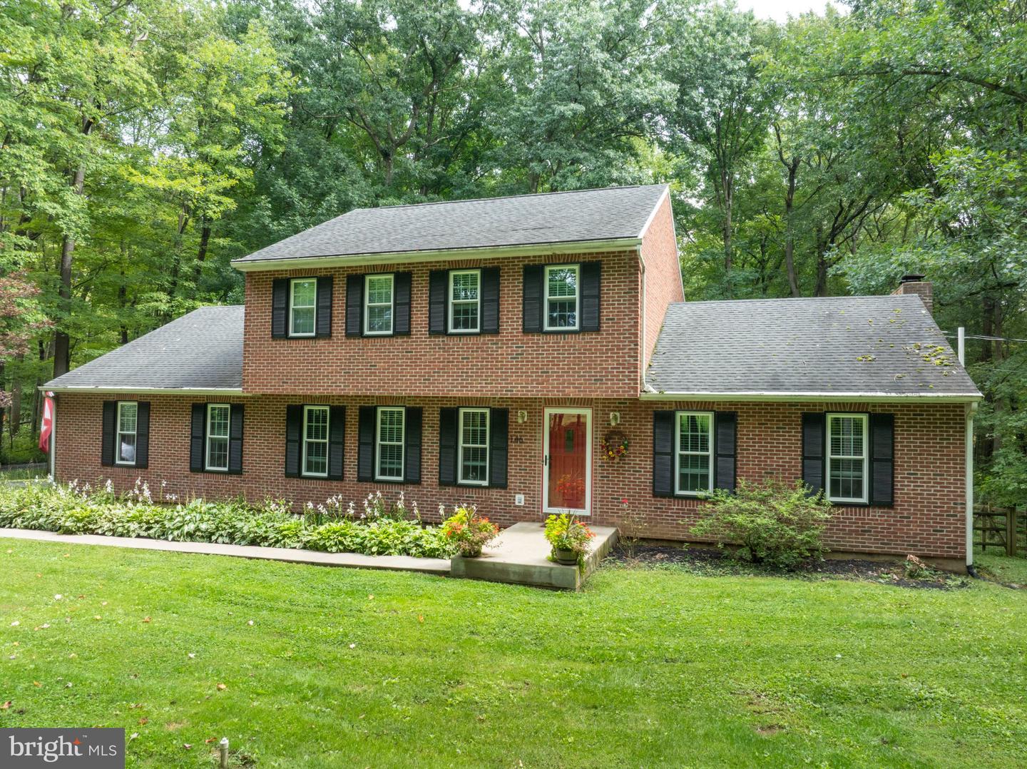146 LONE PINE RD Property Photo 1