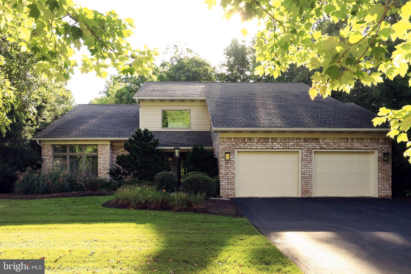 1426 Ridge Master Dr Property Photo 1