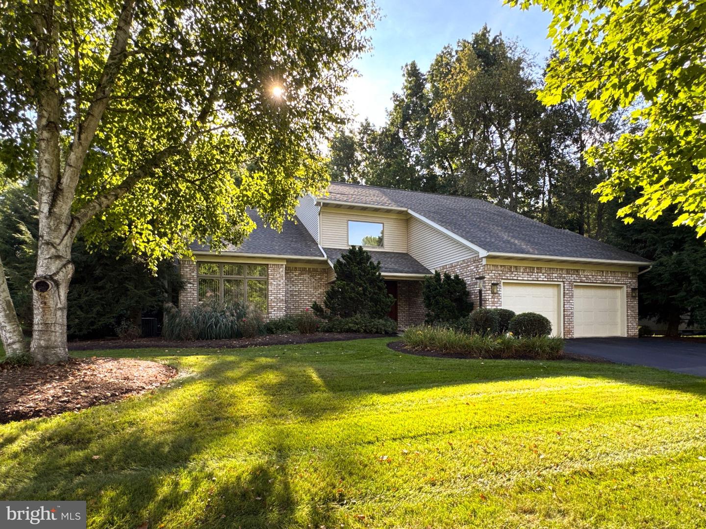 1426 Ridgemaster Dr Property Photo 3