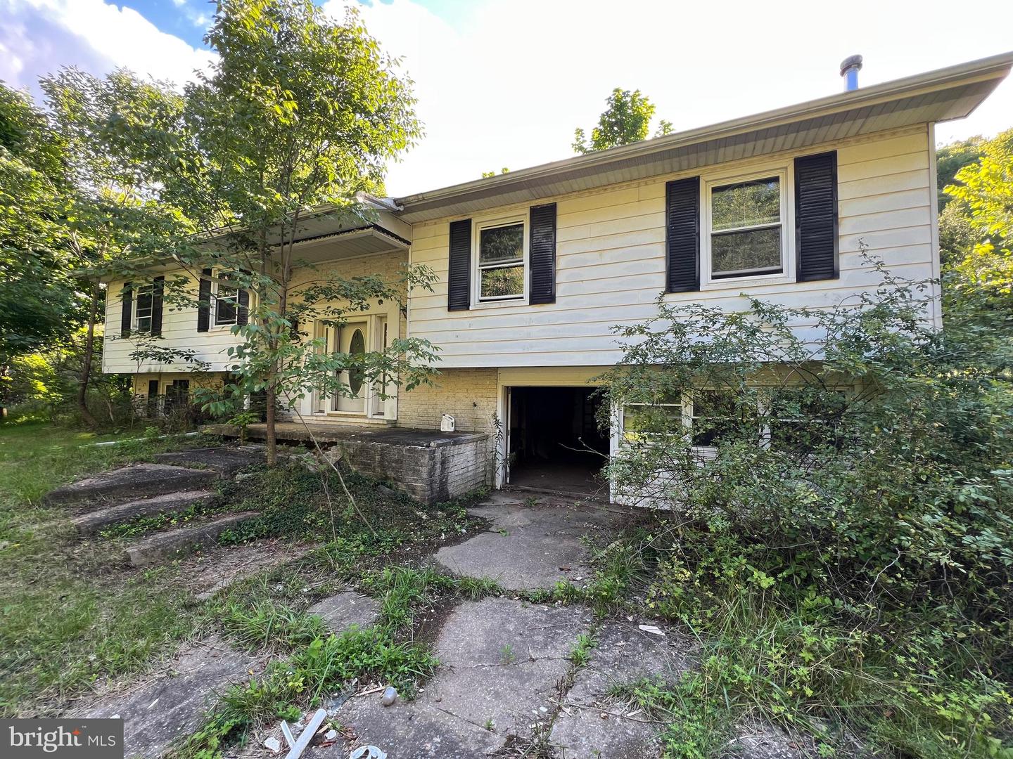 161 Stoney Creek Run Property Photo 2