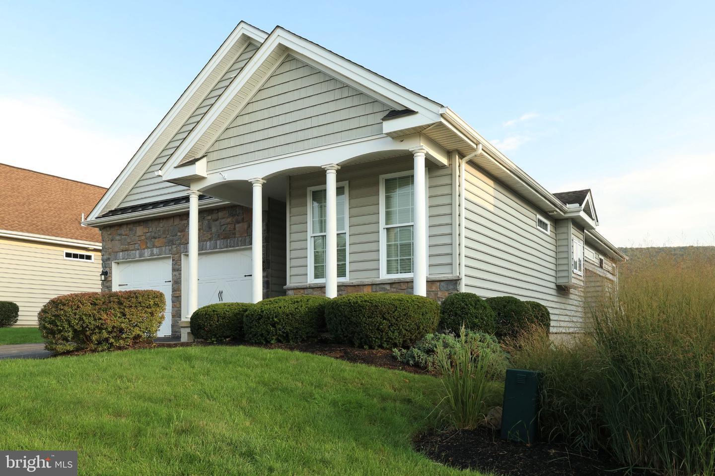 233 Beacon Cir Property Photo 3