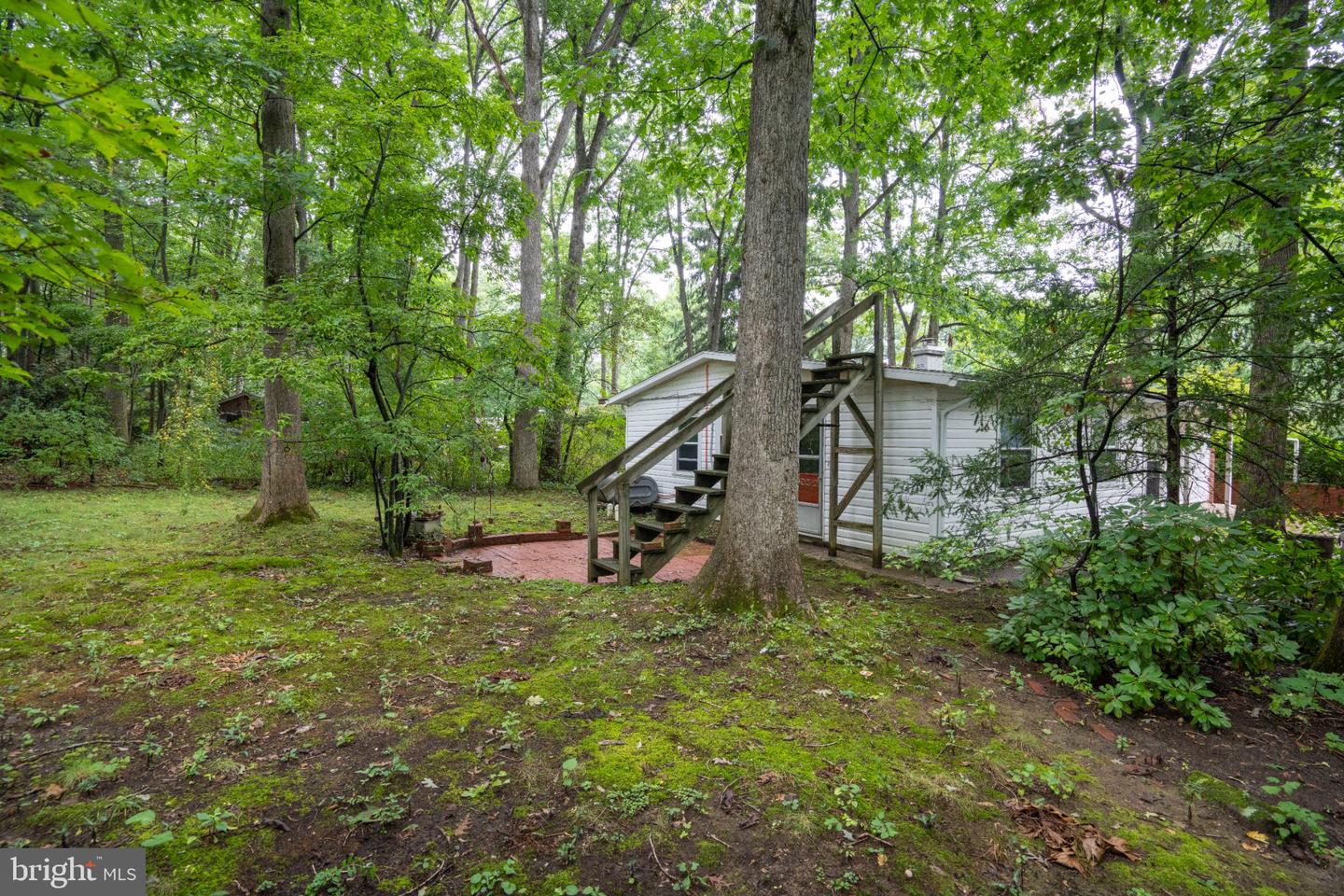 362 Laurel Ln Property Photo 7