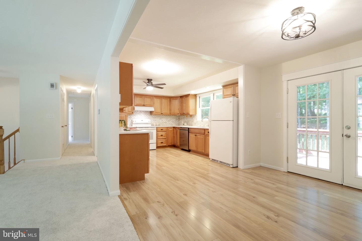 667 Devonshire Dr Property Photo 10