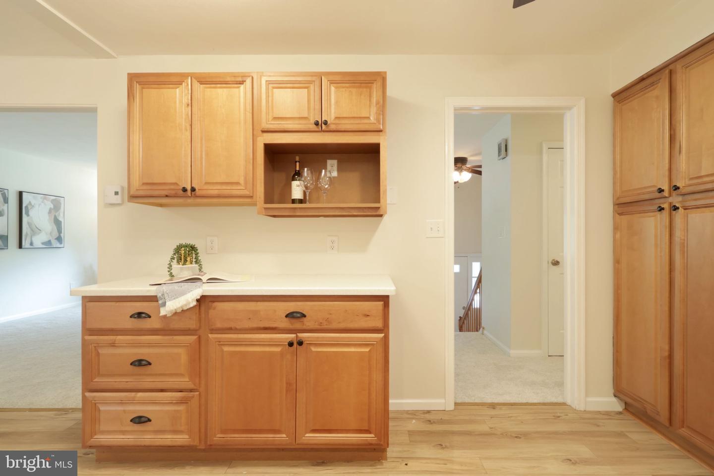 667 Devonshire Dr Property Photo 20