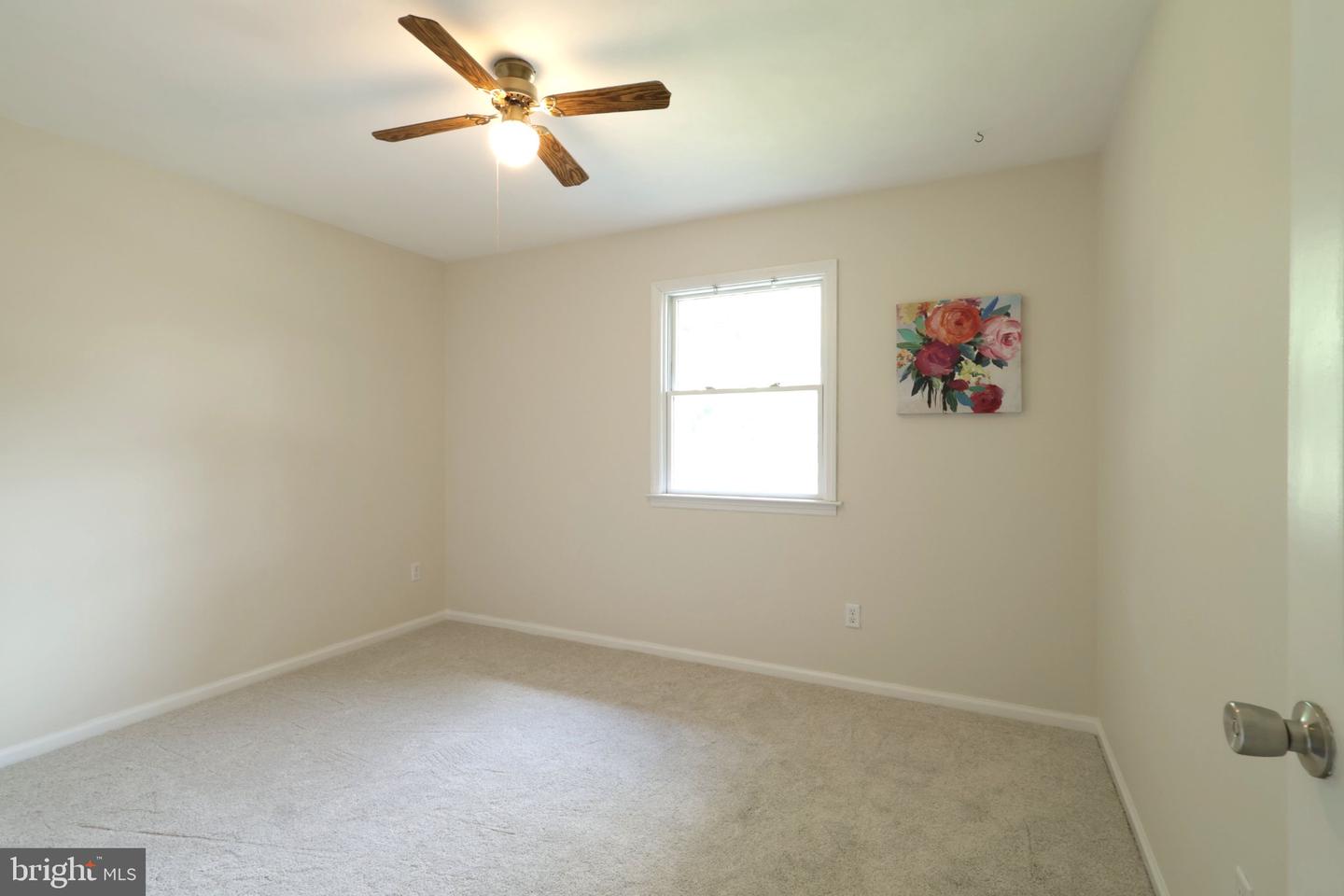 667 Devonshire Dr Property Photo 29