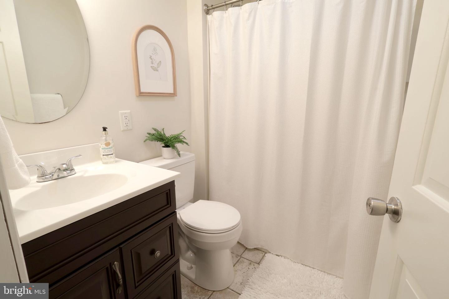 667 Devonshire Dr Property Photo 31