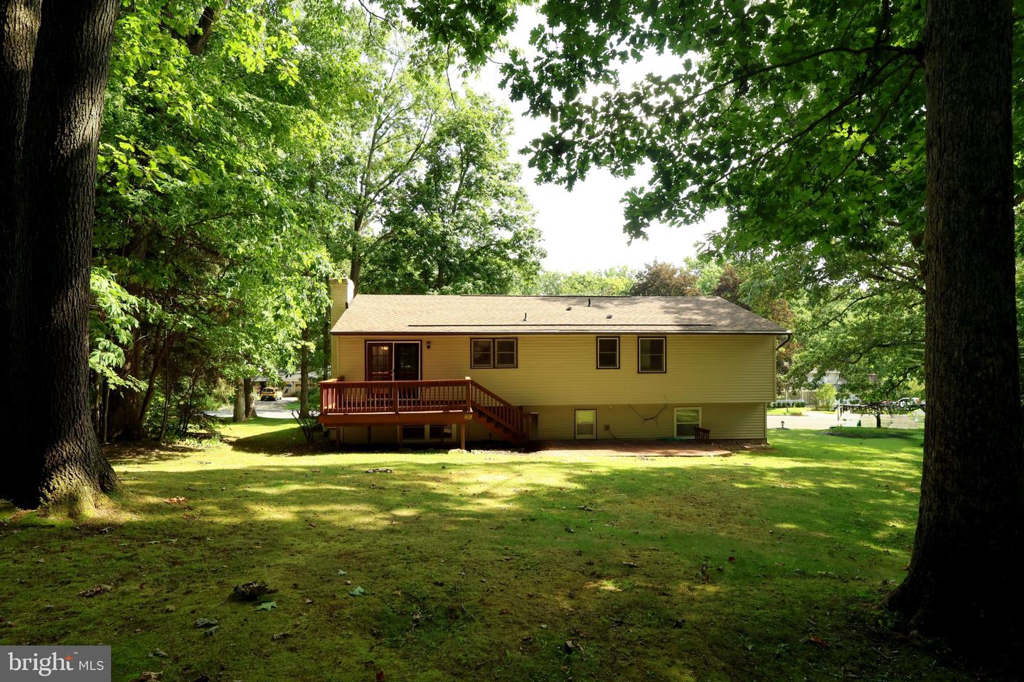 667 Devonshire Dr Property Photo 47